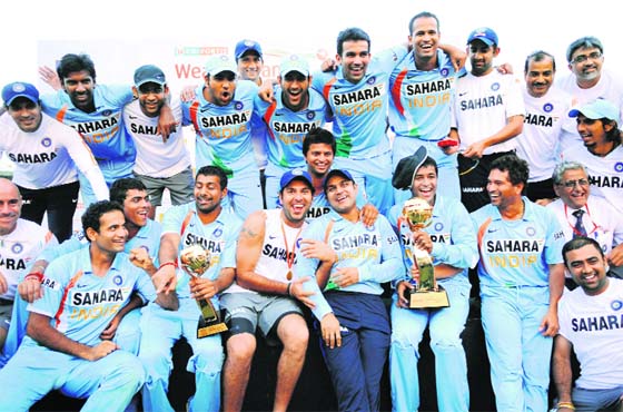 Indian cricketers pose for a group photo following the fifth and final ODI against Sri Lanka at the R. Premadasa Stadium in Colombo on Sunday. Sri Lanka won by 68 runs, but India won the series 4-1. 