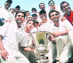 West Zone players pose with Duleep Trophy
