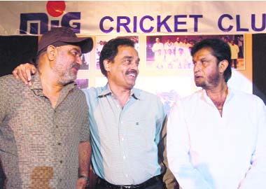 From Left: Former cricketers Balwinder Sandhu, Dilip Vengsarkar and Sandeep Patil at the MIG Cricket Club in Mumbai on Friday evening, during the honouring of the Mumbai heroes of the 1983 World Cup with honorary membership of the club.  PTI