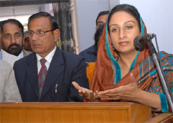 Harsimrat Kaur Badal, wife of deputy chief minister Sukhbir Singh Badal, addressing the staff and management of SSD Girls College in Bathinda on Sunday.
