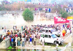The site where the motorcycle fell on the river bed near Ranipur Jhal bridge.