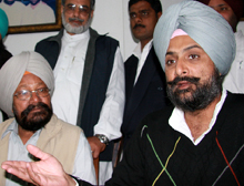 Raninder Singh, general secretary of the PPCC and son of former CM Amarinder Singh, adressing media in Bathinda on Wednesday.