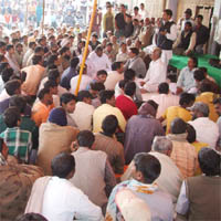 Traders declare an indefinite strike in Gurgaon 
