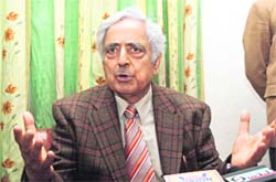 PDP patron Mufti Mohammad Sayeed articulates a point during a party meeting in Jammu on Sunday. 