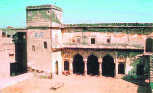 Lal Masjid