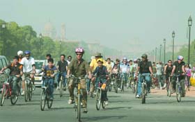 Members of Delhi Cycling Club seen at Raisina Hills, en route to India Gate during the 4th Heritage Cycling Ride in New Delhi