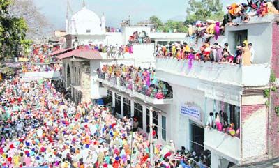 People throng Guru Ram Rai Darbar Sahib for the Jhanda Mela in Dehradun on Sunday.