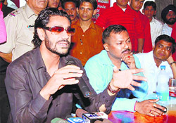 Harbhajan Mann talks to mediapersons in Sirsa on Sunday.