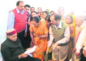 A deputation of the Mahila Morcha and other organisations meets Chief Minister Prem Kumar Dhumal demanding that they do not want a cement plant at Sundernagar