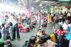 The crowded platform of Jammu railway station