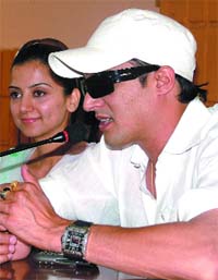 Jimmy Shergill and Kulraj Randhawa in Jalandhar. Photo: Suryakant