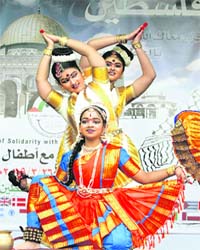 Indian dancers perform during a day of solidarity at the Palestinian embassy in Riyadh