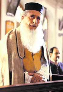 In his brief role as a maulvi in the Pakistani film Khuda Kay Liye, Naseeruddin Shah overshadowed the entire cast