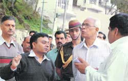 Governor NN Vohra inspects ongoing work in the cave shrine of Mata Vaishno Devi in Katra on Friday. 