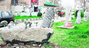 Works of sculptors on display at Tagore Hall in Srinagar.