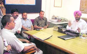 ADC Kuldip Singh holds a meeting with school managements and parents in Ludhiana