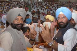 Jagmeet Brar (left) and Rana Sodhi during a public rally at Guru Har Sahai in Ferozepur on Thursday.