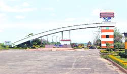 The deserted entrance to Global City, Amritsar.