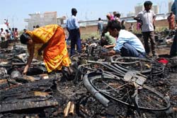 Nearly 80 jhuggies were destroyed in fire near DLF phase-5 in Gurgaon