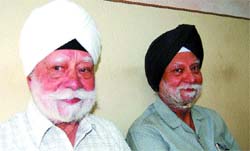 Bharpur Singh, who claims to be an eyewitness of the massacre, along with his younger brother in Amritsar on Sunday