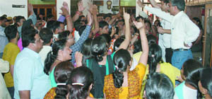 Parents of students of Sachdeva Public School protest against fee hike in Delhi on Tuesday.