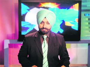 All the tricky questions by PTC anchor Davinder Singh were parried by journalist Jarnail Singh