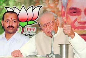 Former CM Nityanand Swami addresses mediapersons in Dehradun