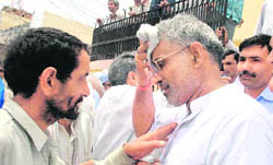 Congress nominee for the Hisar Lok Sabha seat Jai Parkash wipes sweat off his forehead during a campaign. Heatwave conditions are threatening to play spoilsport, giving rise to fears of low turnout during polling on May 7.