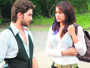 A tried-and-tested Bipasha Basu came to Neil Nitin Mukeshs rescue with Aa Dekhen Zara