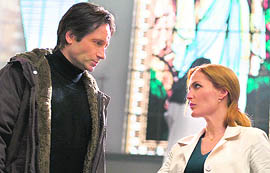 David Duchovny and Gillian Anderson in The X-Files: This spooky programme showing paranormal phenomena, has won the Golden Globe for Best Drama Series and five Emmy Awards