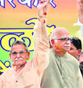 BJP leader LK Advani with party candidate from Karnal ID Swami at a rally in Karnal