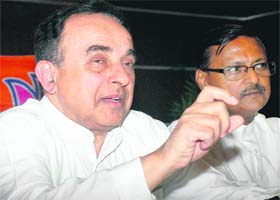 Dr Subramanian Swamy campaigns for BJP candidate Satya Pal Jain in Chandigarh