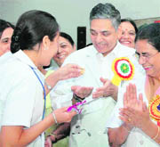 Director of the PGI Dr KK Talwar with nurses
