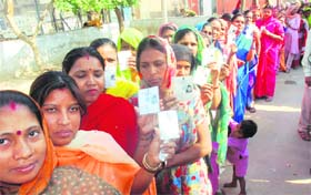 Women queue up to exercise their franchise at Mauli Jagran, Chandigarh