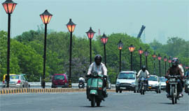 All street lights on Safdurjung flyover were on till 11.30 in the morning on Wednesday.