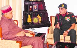 General Deepak Kapoor, Chief of Army Staff, calls on Chief Minister PK Dhumal at Shimla 