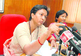 Radha Raturi, Chief Electoral Officer of Uttarakhand, addresses mediapersons in Dehradun on Friday.