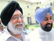 Newly elected Gurdaspur MP Pratap Singh Bajwa (r) with former Election Commissioner MS Gill in New Delhi on Tuesday.