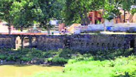 The Solah Rahi tank of Rewari which is in a dilapidated condition.