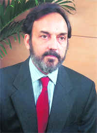 Prannoy Roy kept touching the computer screen and adding the results of potential allies represented by blocks on to the UPA's tally