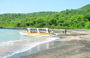 Devbagh, a tiny island off Karwar in Karnataka, has a km-long picturesque beach