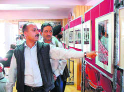 An exhibition of photos of Neeraj Sharma in Shimla.