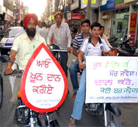 On the eve of the World Blood Donor Day, volunteers taking part in a rally organised to spread awareness about blood donation in Bathinda on Saturday.