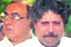 Kapil Dev mourns his mother’s death in Chandigarh
