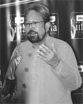 Bollywood actor Rajesh Khanna with his Lifetime Achievement award at the 10th International Indian Film Academy (IIFA) awards in Macau on Saturday.
