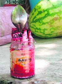 Fruit sellers use synthetic colours to give extra red ting to watermelons