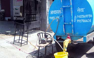 Despite heavy rains, Doonites still face water shortage.
