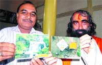 Ashok Kumar Kainth (left), member of Ramayana Research team, Sri Lanka during his visit in Amritsar.