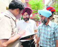 The SHO gets details from the forensic experts in Ludhiana.