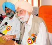 MCPI (United) general-secretary Jagjit Singh Lyallpuria at a press conference in Chandigarh on Sunday.